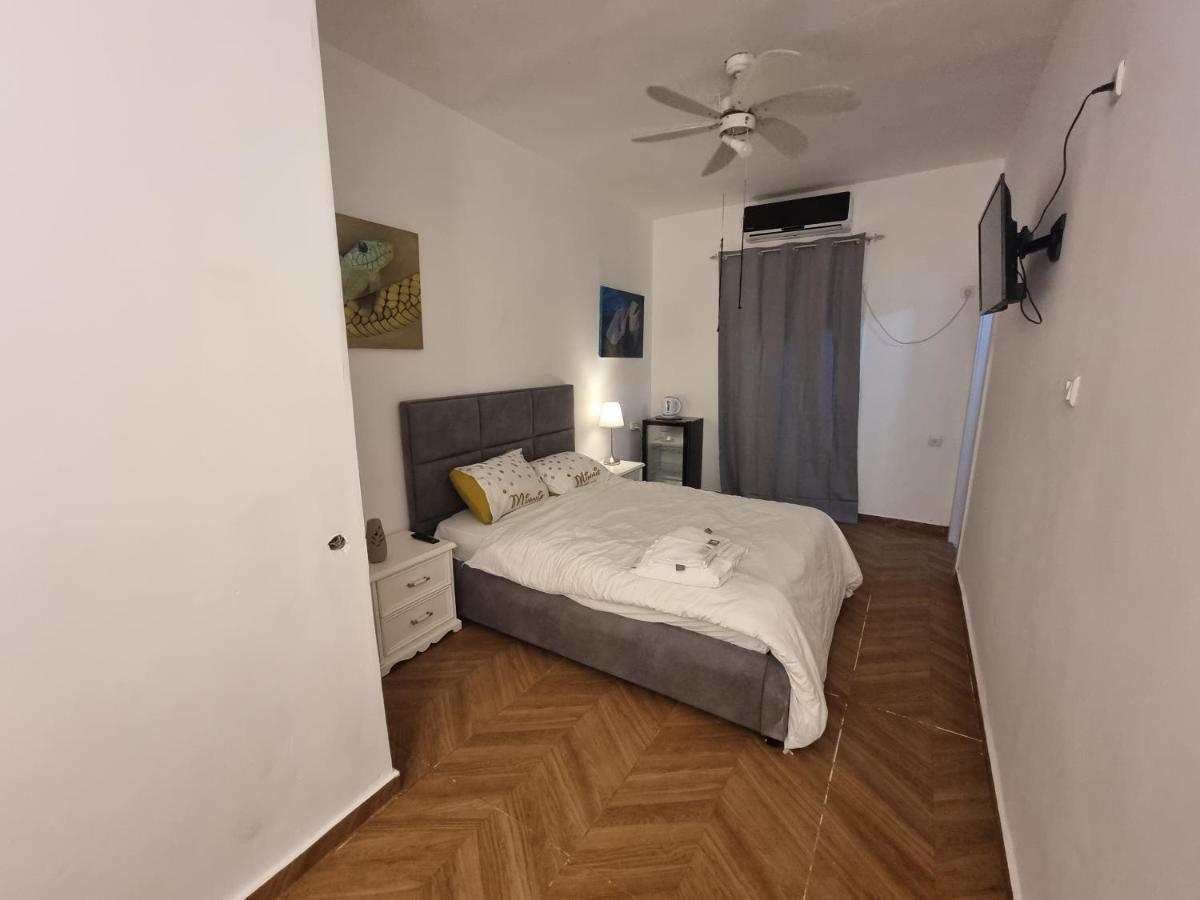 הברון Baron Apartment Rishon Letzion Exterior foto